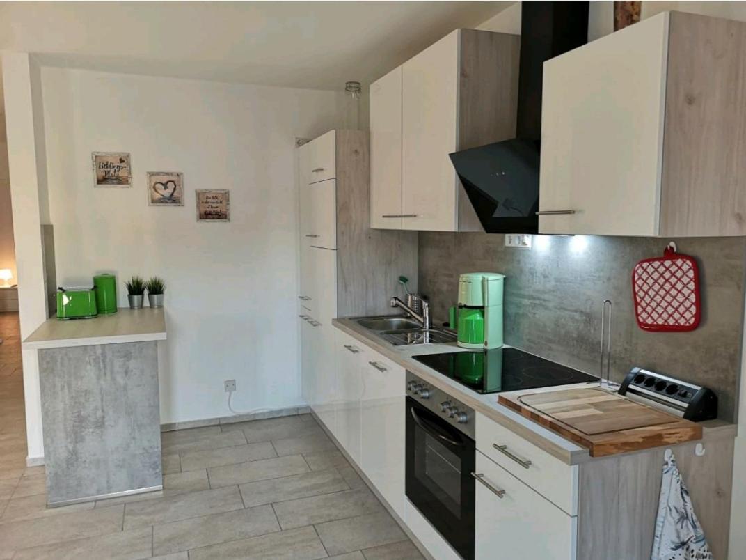 Modern Wohnen I Parkplatz I Wlan I Netflix I Balkon I 6 Schlafplaetze Apartment Bad Oeynhausen Exterior photo